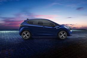 Tata Altroz Side View (Right)  Image